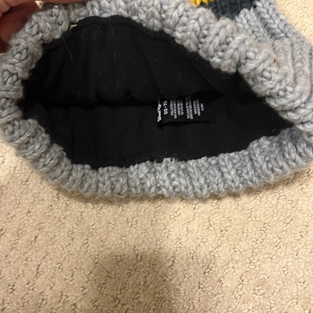 Winter hat never worn! - Picture 3 of 3
